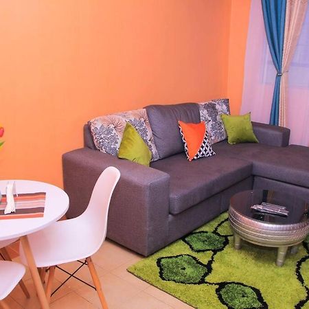 Cozy Homes 1 Bedroom House With Wi-Fi King Size Bed. Free Parking Найваша Экстерьер фото